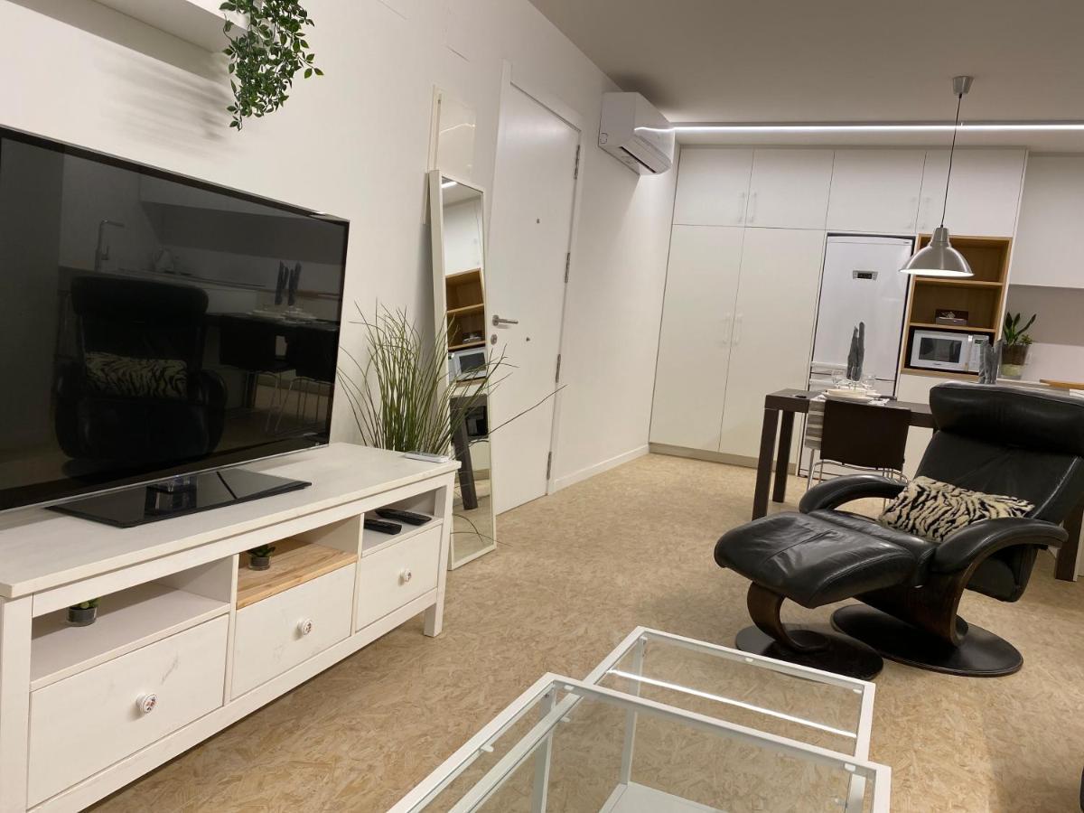Jasalpi Unico Apartamento Delante Del Lago De Banyoles Luaran gambar